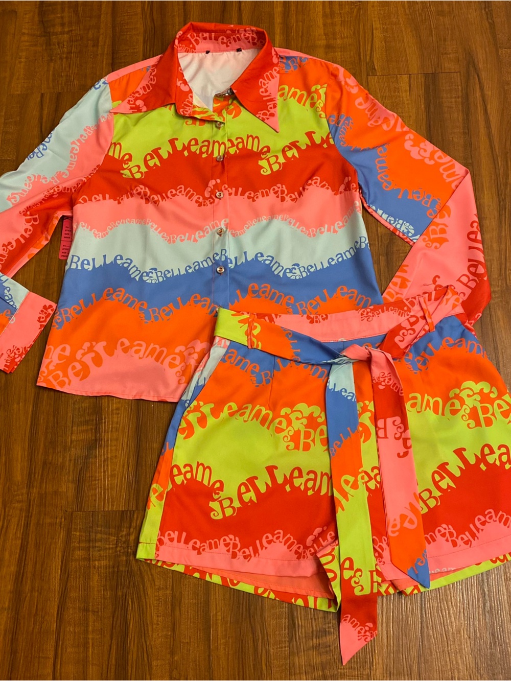 New Ladies Multi-Color Matching Short Set - Picture 6 of 6